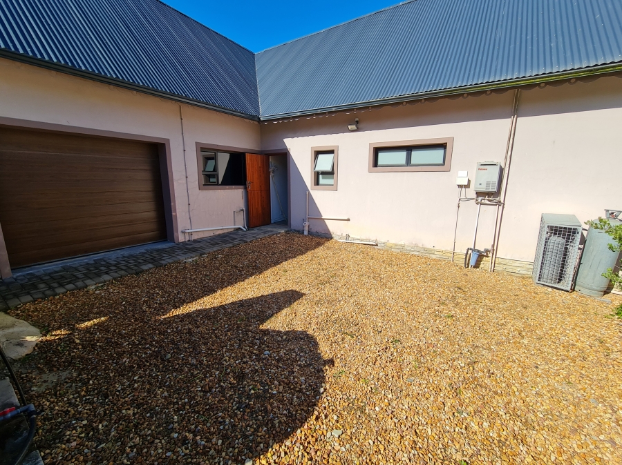 3 Bedroom Property for Sale in Marina Martinique Eastern Cape